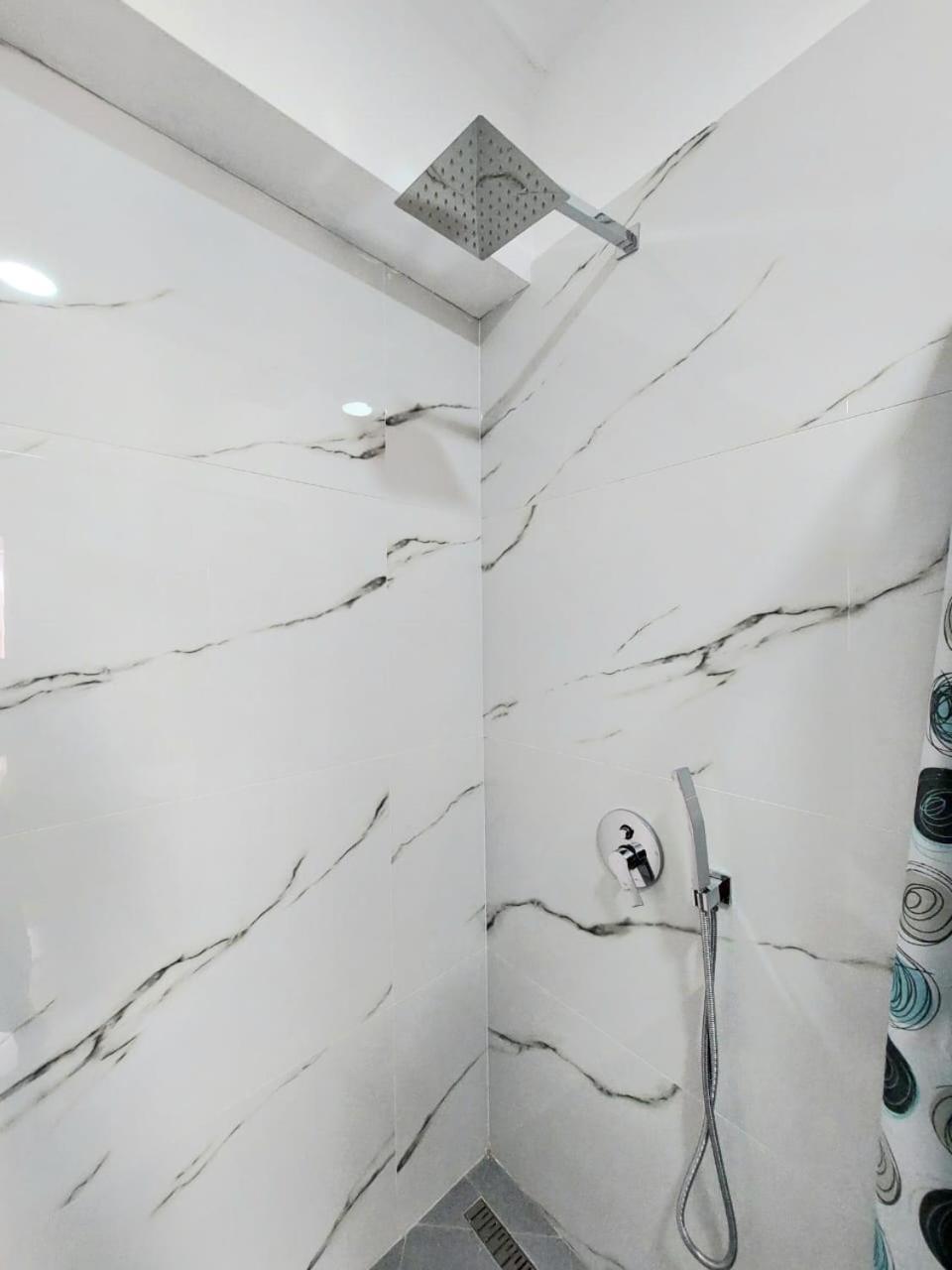 Godard Apartments Vlorë Eksteriør billede