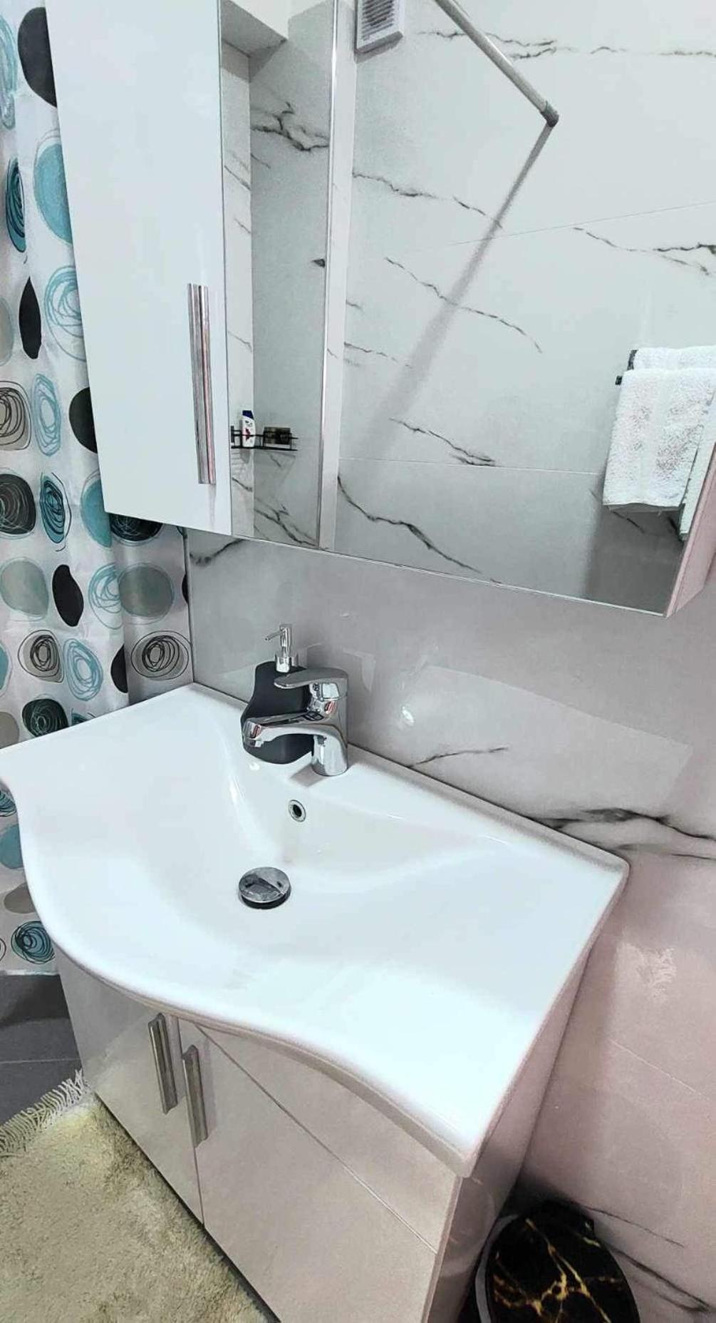 Godard Apartments Vlorë Eksteriør billede
