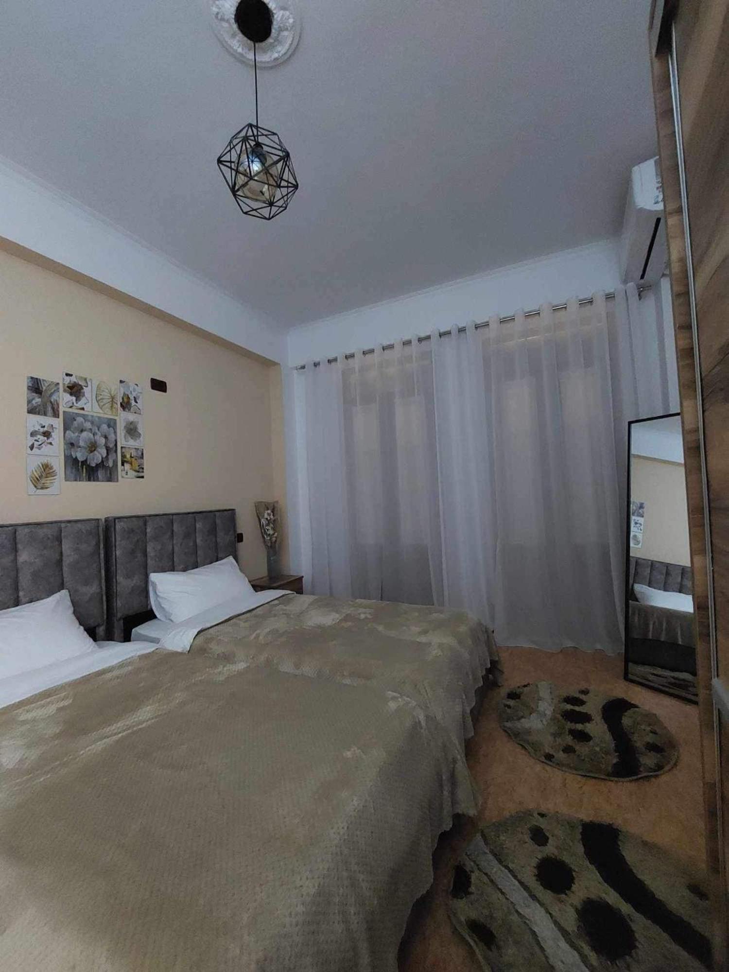Godard Apartments Vlorë Eksteriør billede