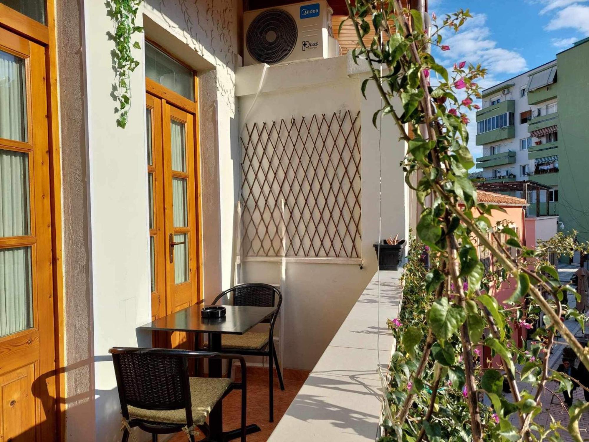 Godard Apartments Vlorë Eksteriør billede