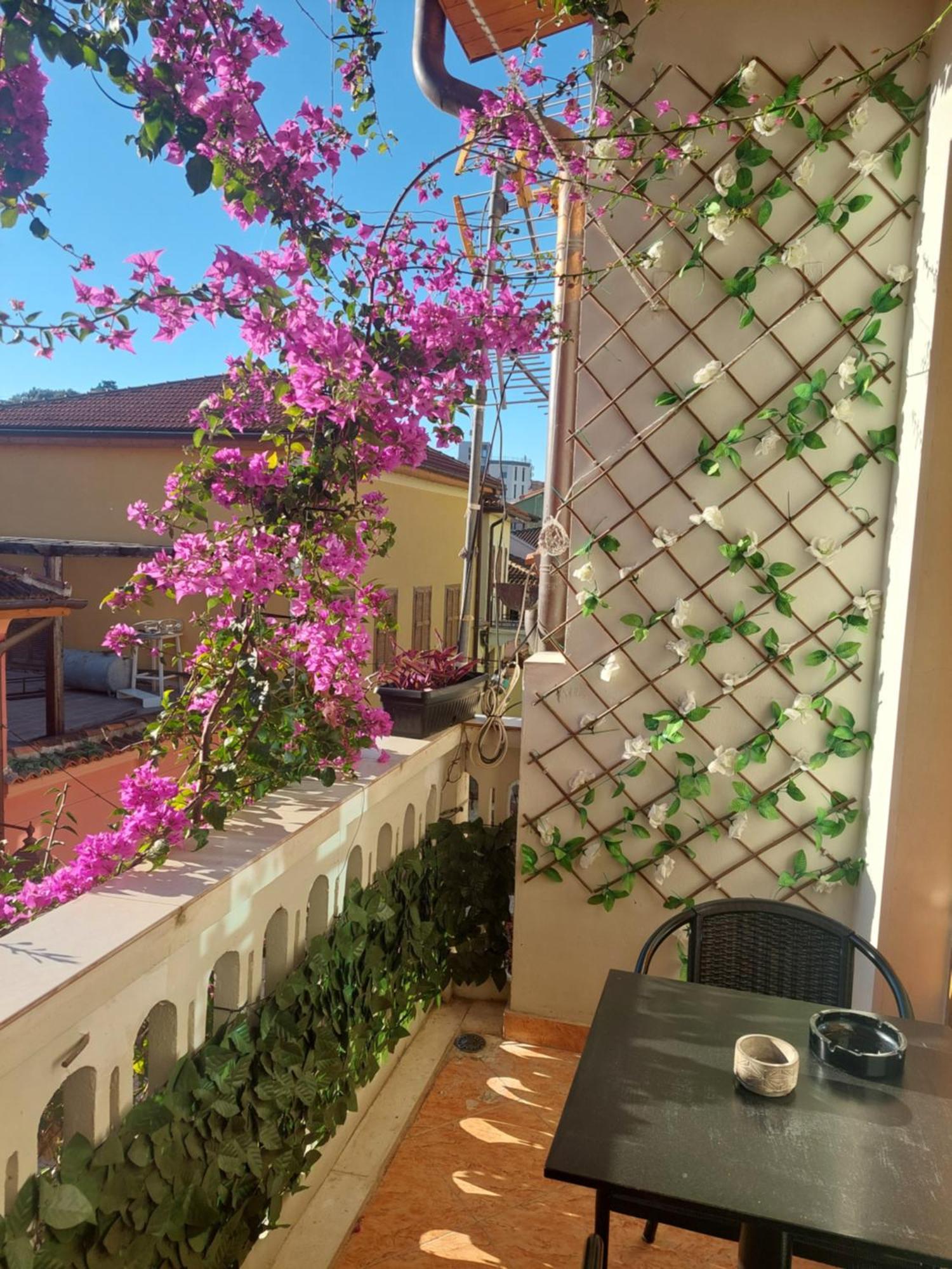 Godard Apartments Vlorë Eksteriør billede